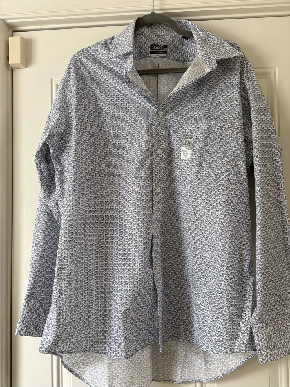 Izod Men's Blue shark-Pattern Dress Shirt